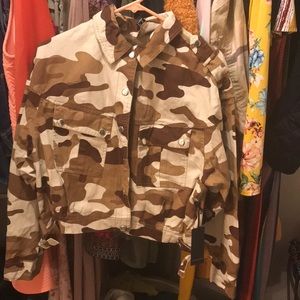 Casual denim taupe camouflage jacket